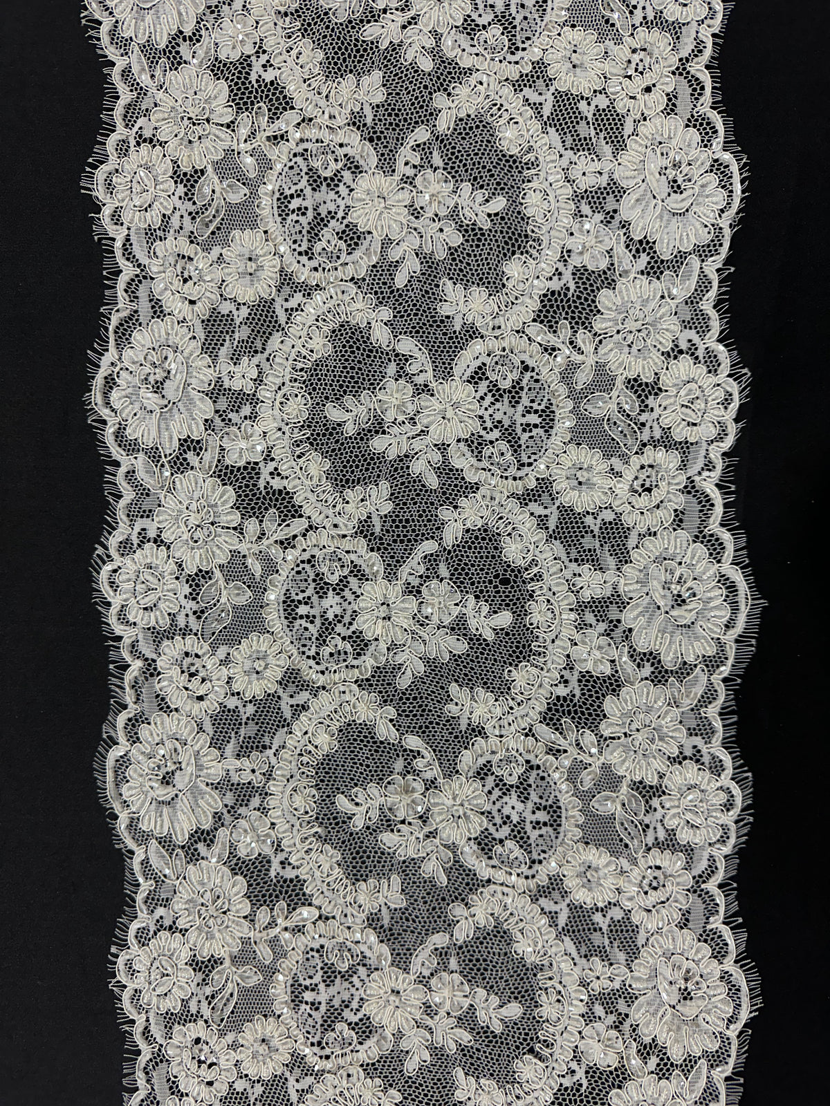 Ivory Corded Lace Trim - Tangent