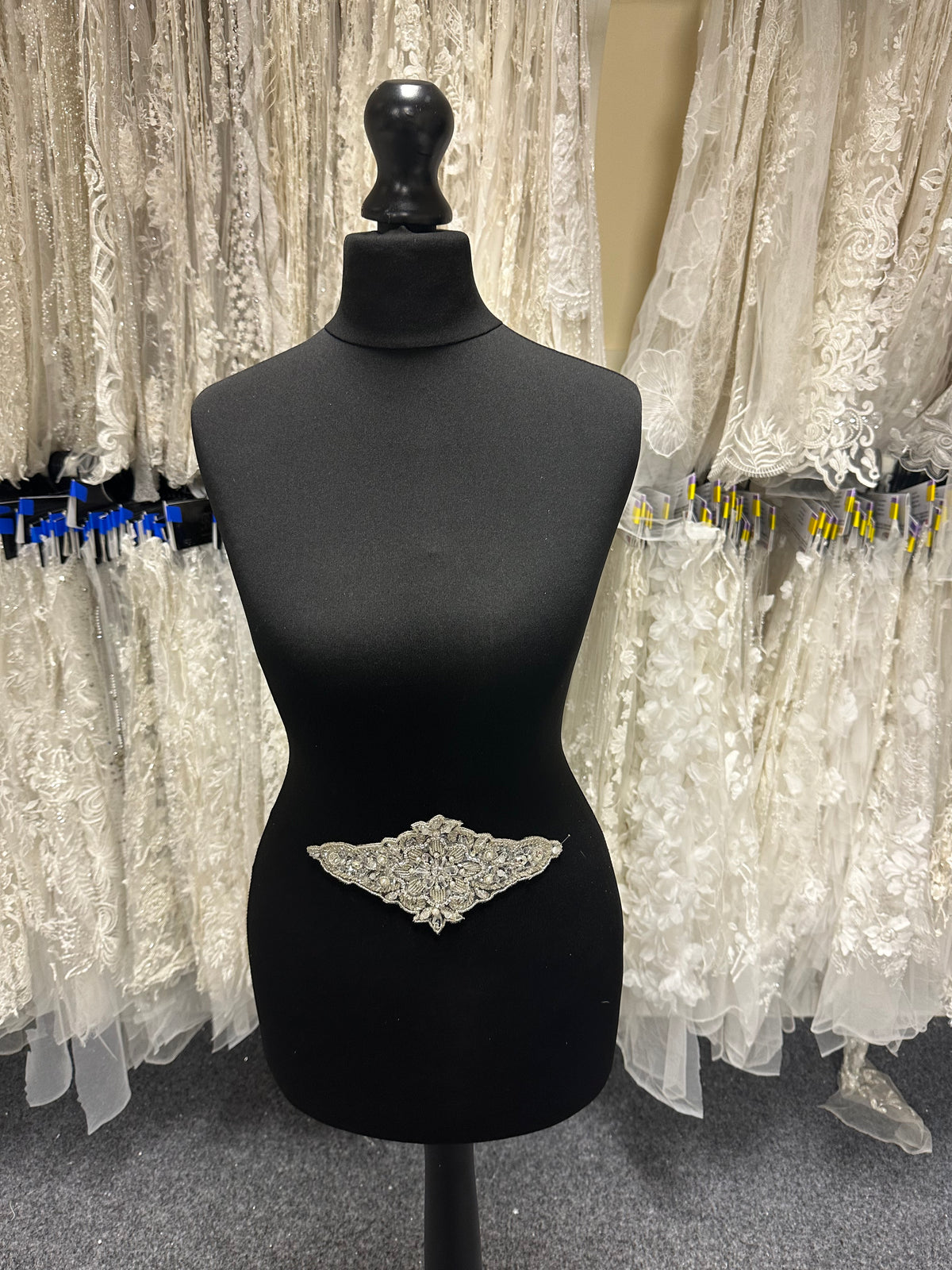 Kristallstickerei - Mascon