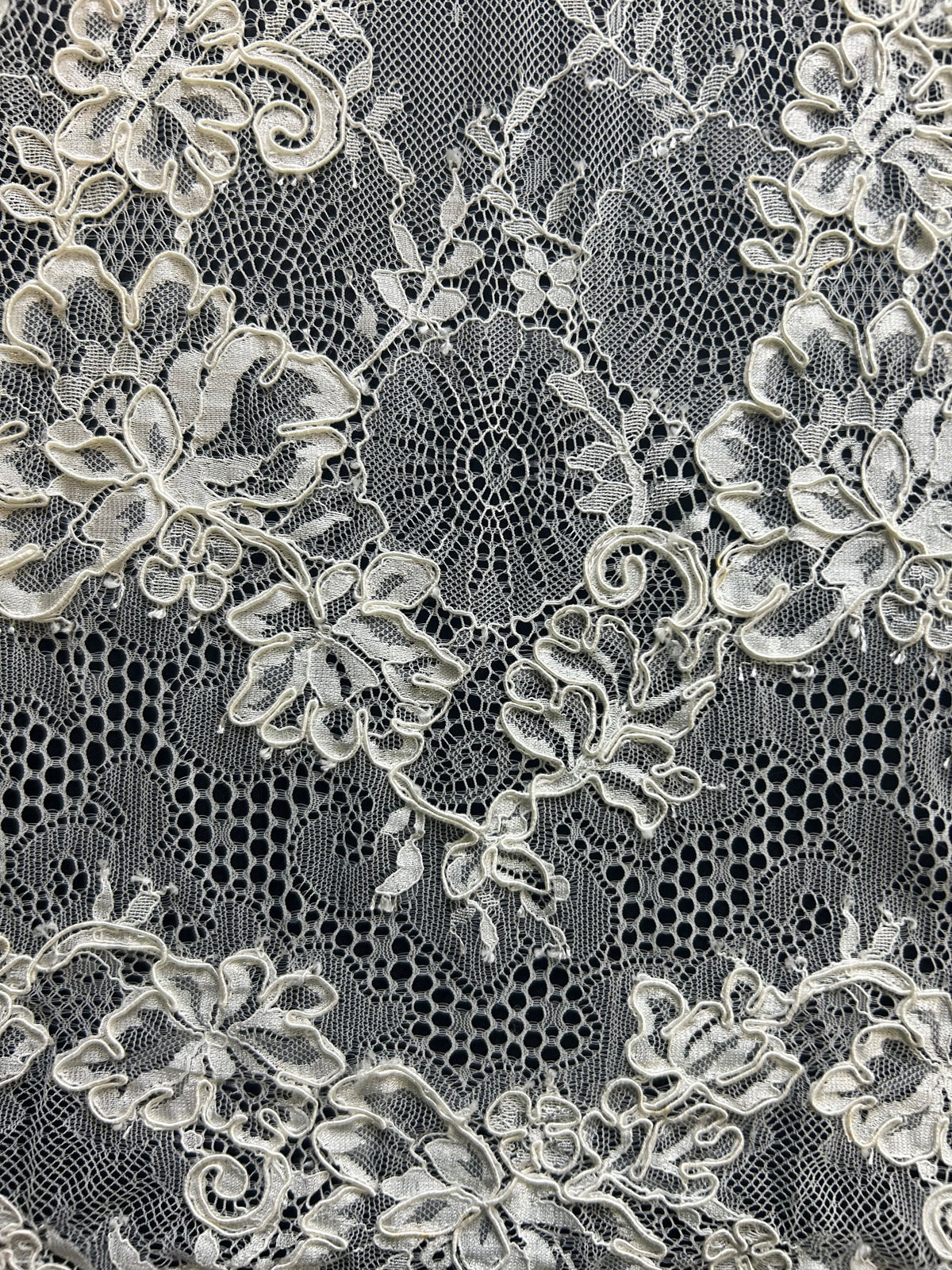 Elfenbeinfarbene Kordelspitze – Alice