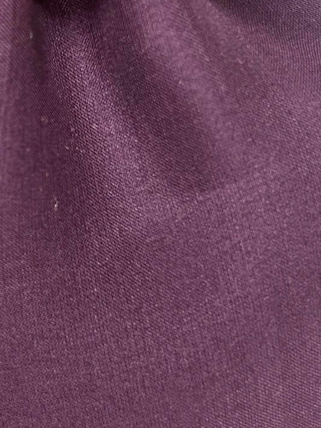 Auberginefarbener Seidenchiffon – Tempest