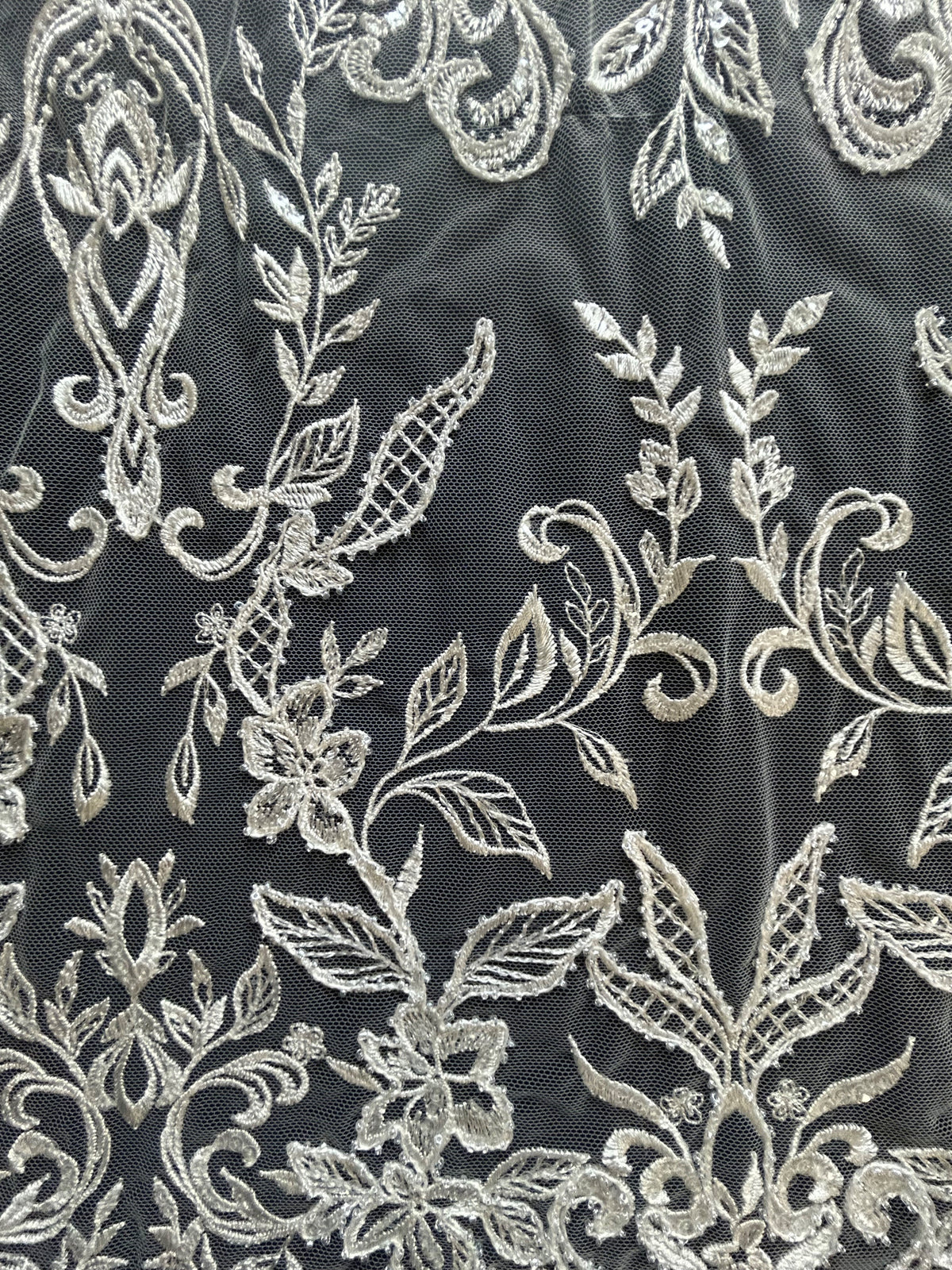 Elfenbeinverzierte Spitze – Avena