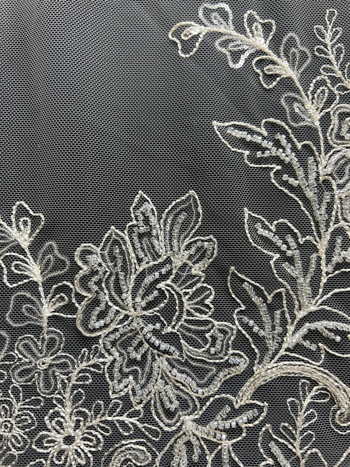 Elfenbeinfarbene Perlenspitze – Bathilda