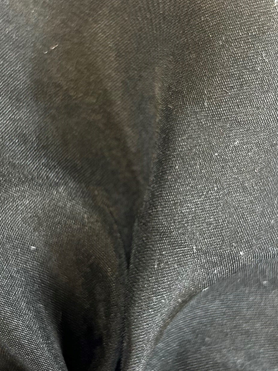 Schwarzer Polyester-Chiffon – Honesty