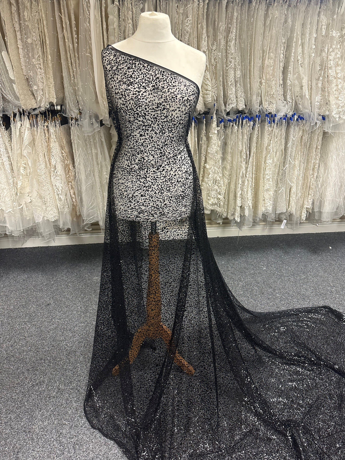 Schwarzer Glitzertüll - Debonair