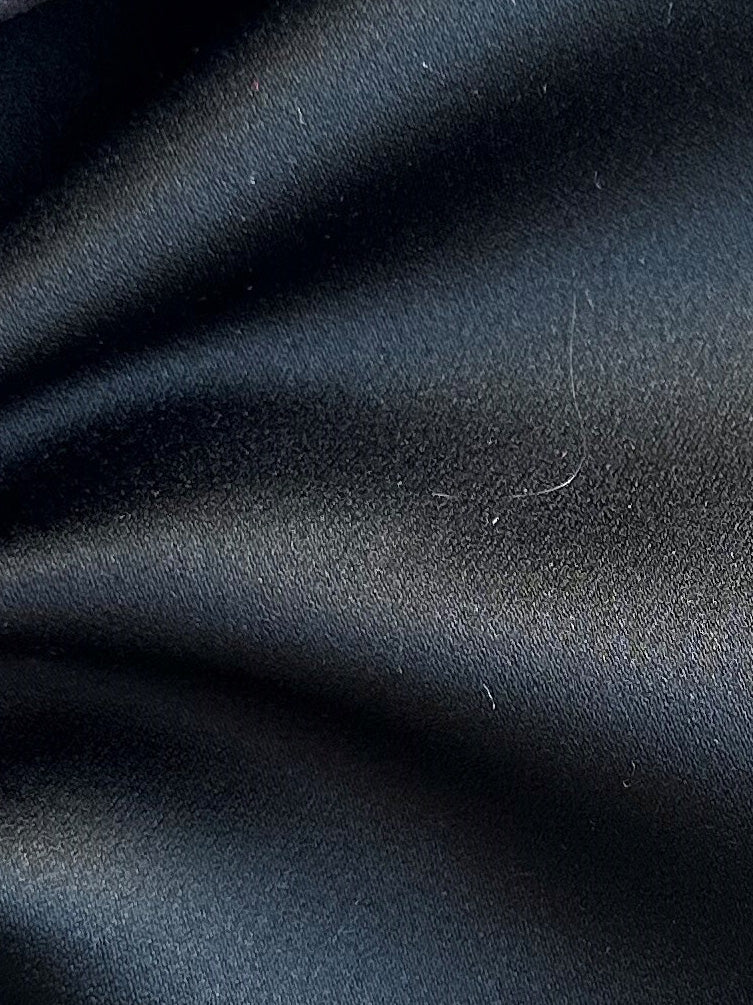 Schwarzer Polyestersatin - Mystique