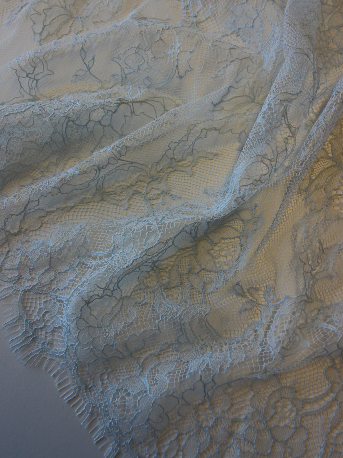 Blaue Chantilly-Spitze – Westlyn