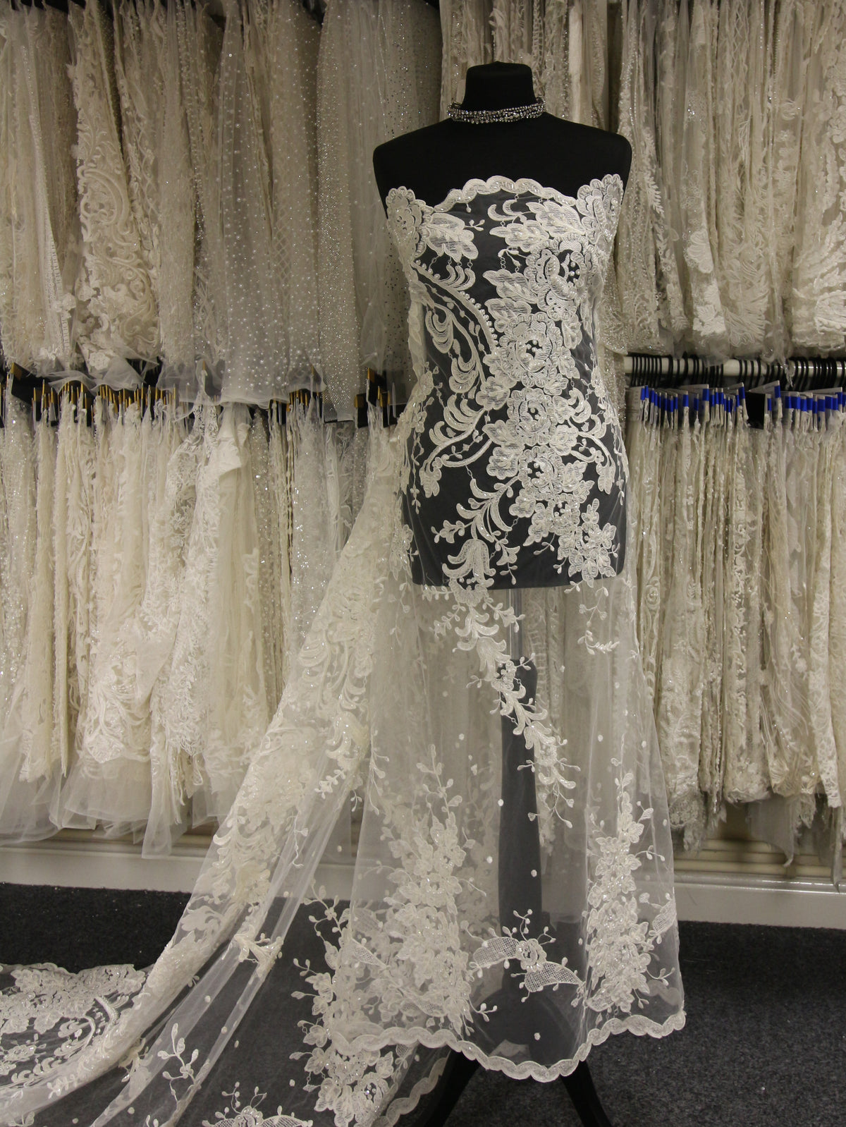 Elfenbeinfarbene Perlenspitze – Daenerys