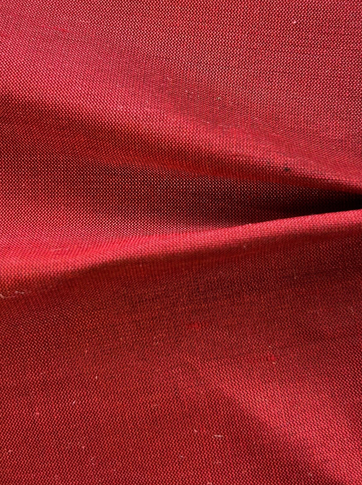 Burgunderroter Seidendupion – Cameo