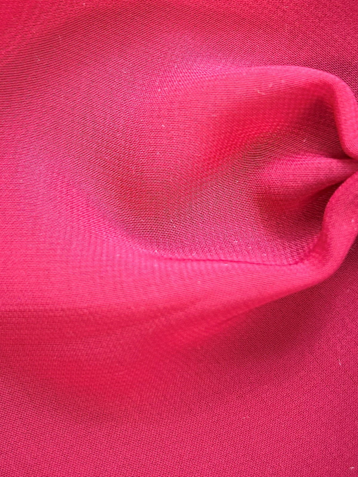 Burgunderfarbener Polyester-Georgette - Silhouette