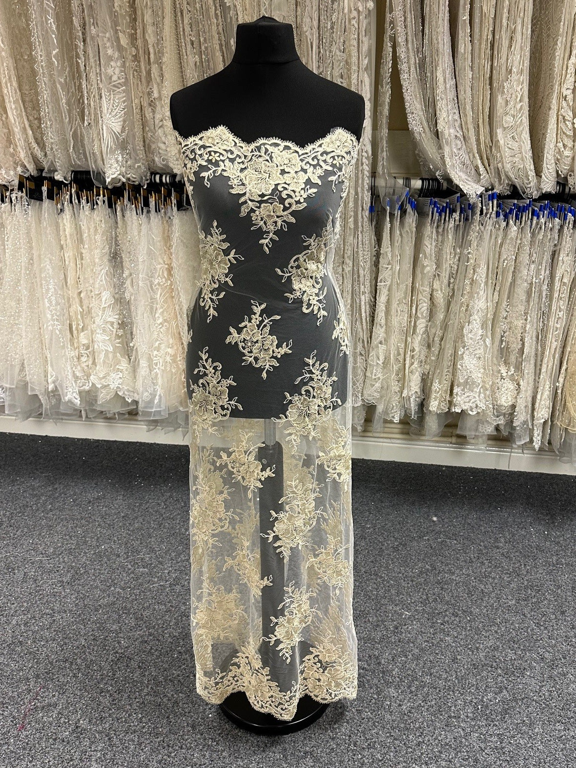 Champagnerfarbene Kordelspitze – Cecilia