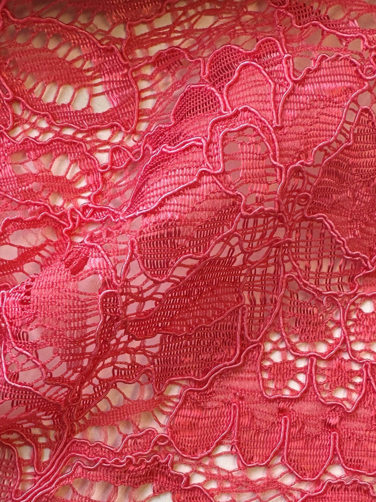 Kordelspitze in Korallenrot - Tocca