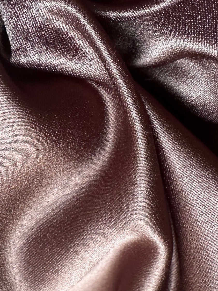 Dunkelbrauner Polyester-Duchesse-Satin – Contessa