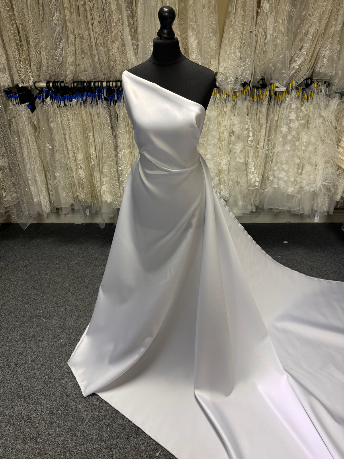 Weiße Seidenmischung Soft Mikado - P608