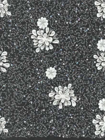 Elfenbeinfarbener, bestickter Tüll mit Perlen - EB1074