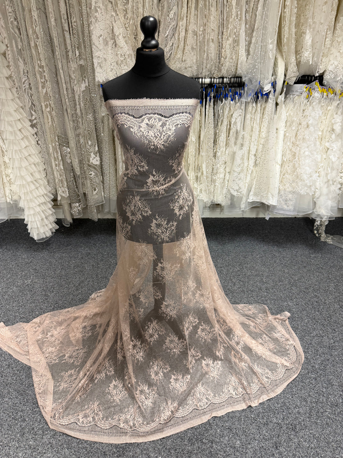 Antike Rose 100% Seide italienische Spitze - P272
