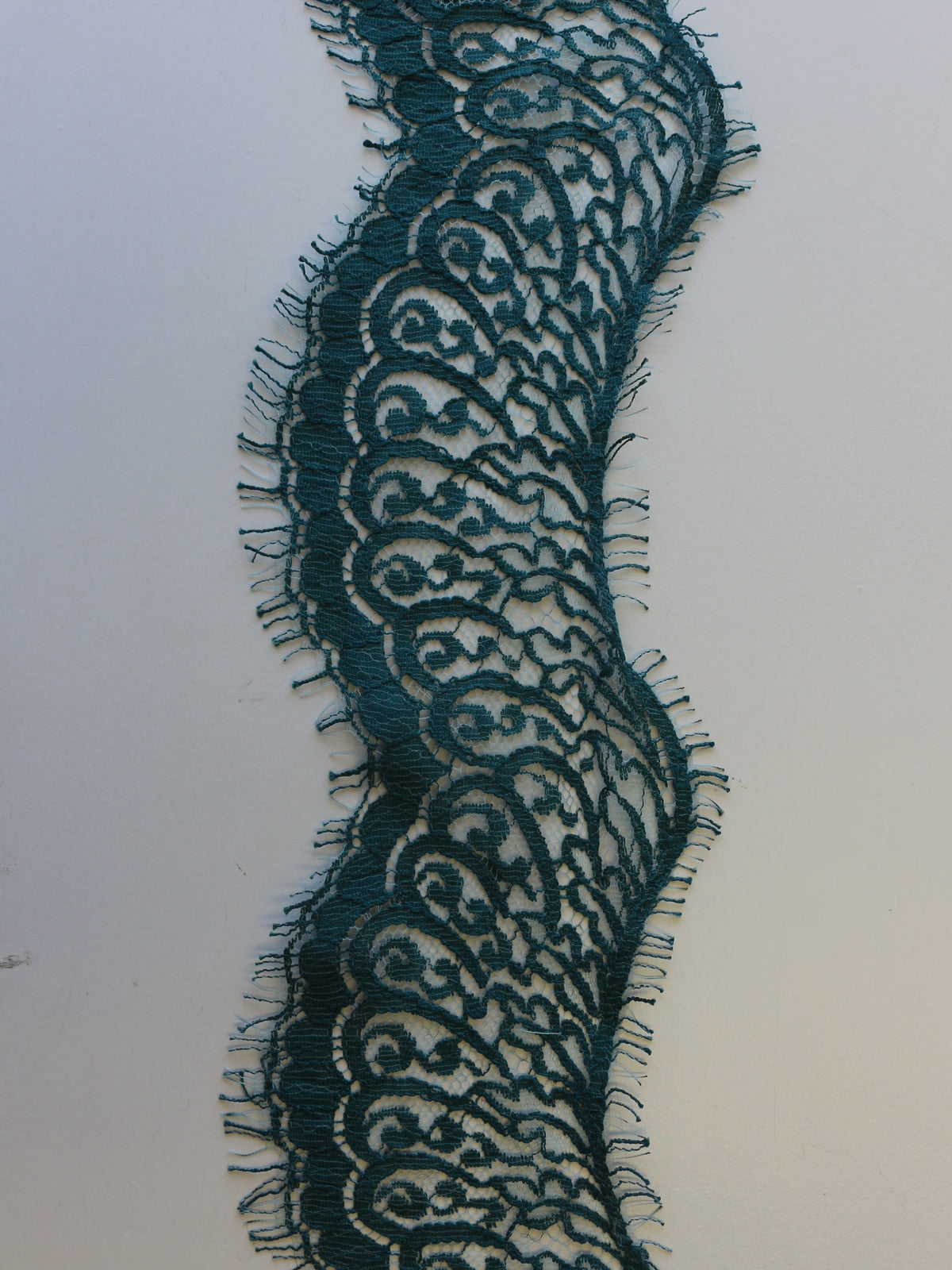 Smaragdgrüner Spitzenbesatz – Felicity