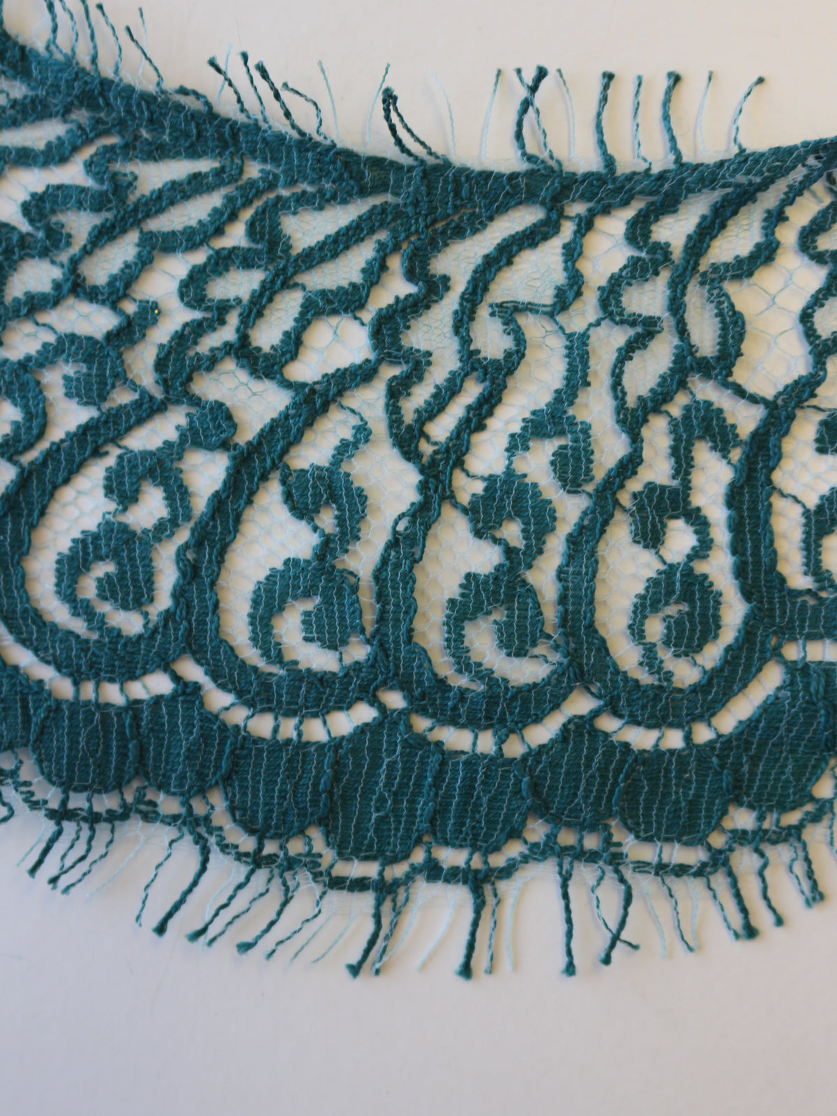 Smaragdgrüner Spitzenbesatz – Felicity