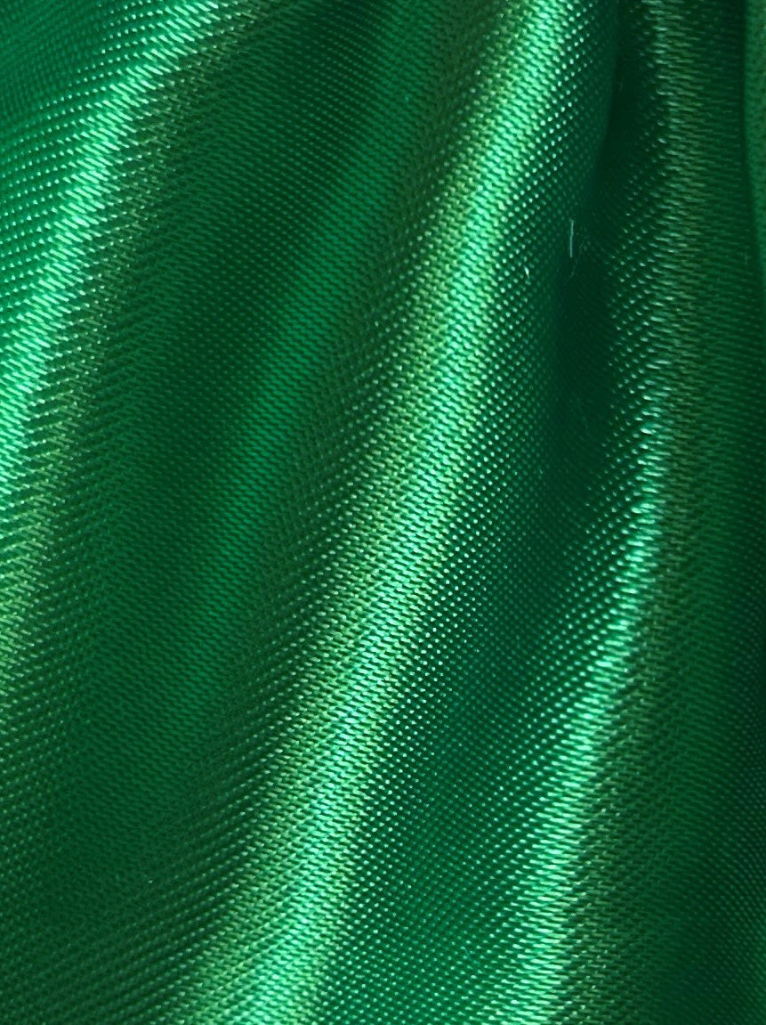 Smaragdgrüner Polyestersatin – Ascot