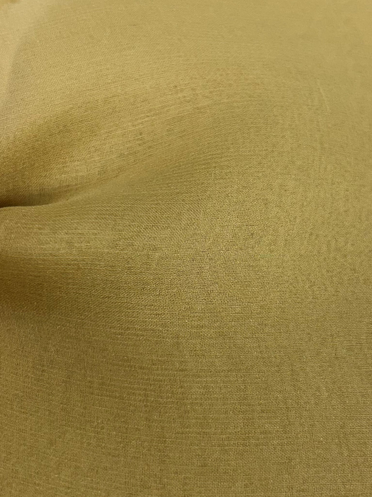 Goldfarbener Seidenchiffon – Tempest