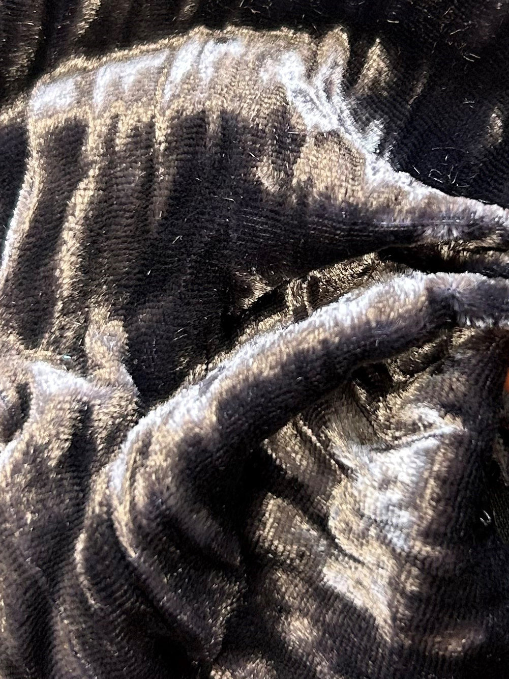 Rotguss-Seidensamt – Ruffle