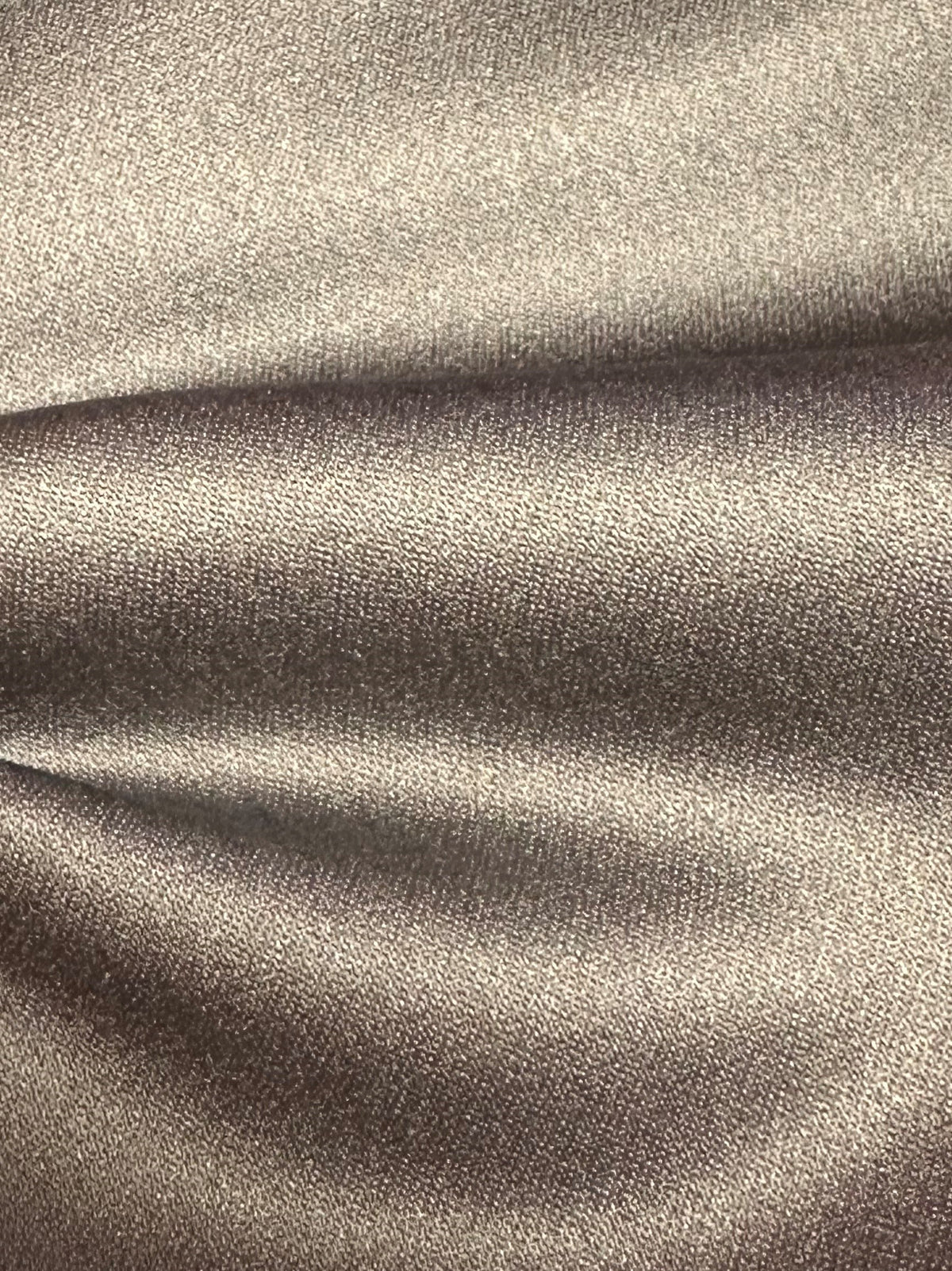 Polyester-Satin in Gun-Metal-Grau – Classique