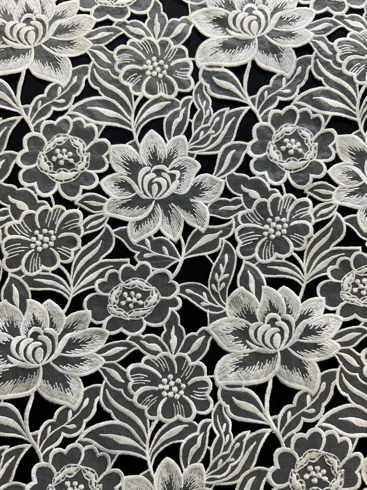 Elfenbeinfarbene Blumenspitze – Hermosa