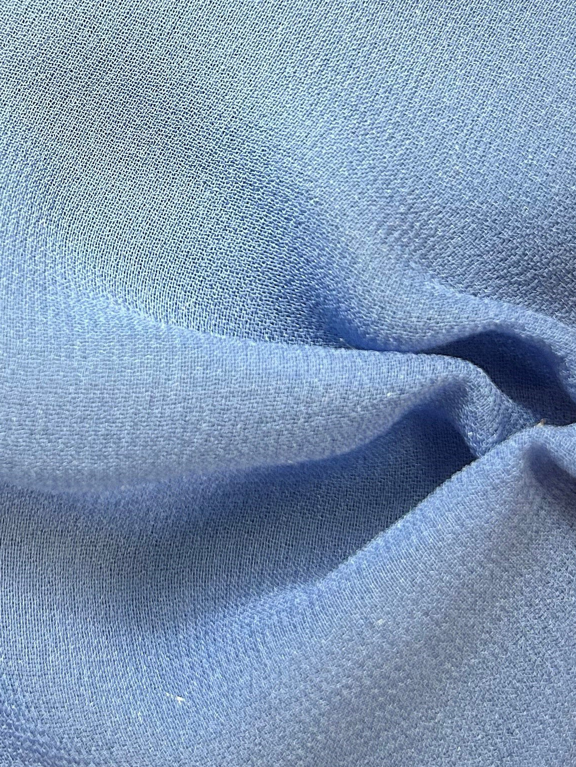 Hyazinthenfarbener Seiden-Georgette – Schimmer