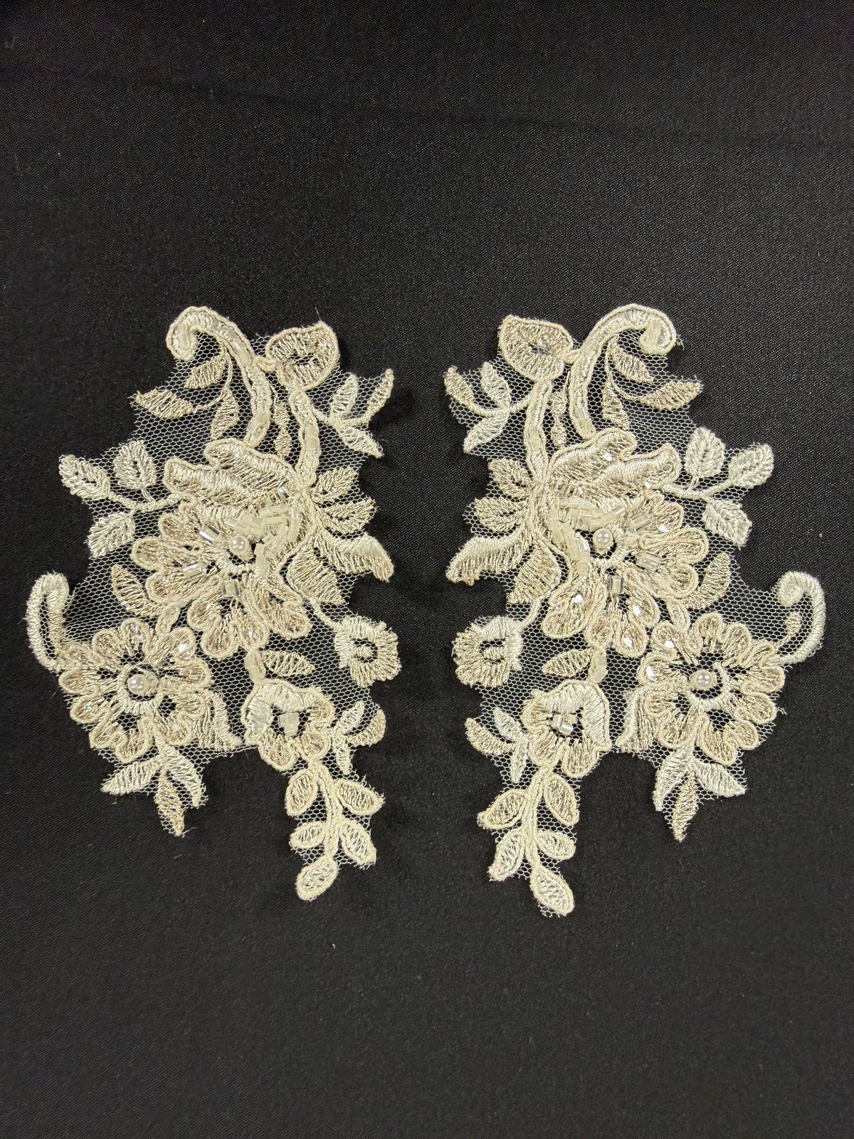 Ivory Beaded Lace Appliques - T893
