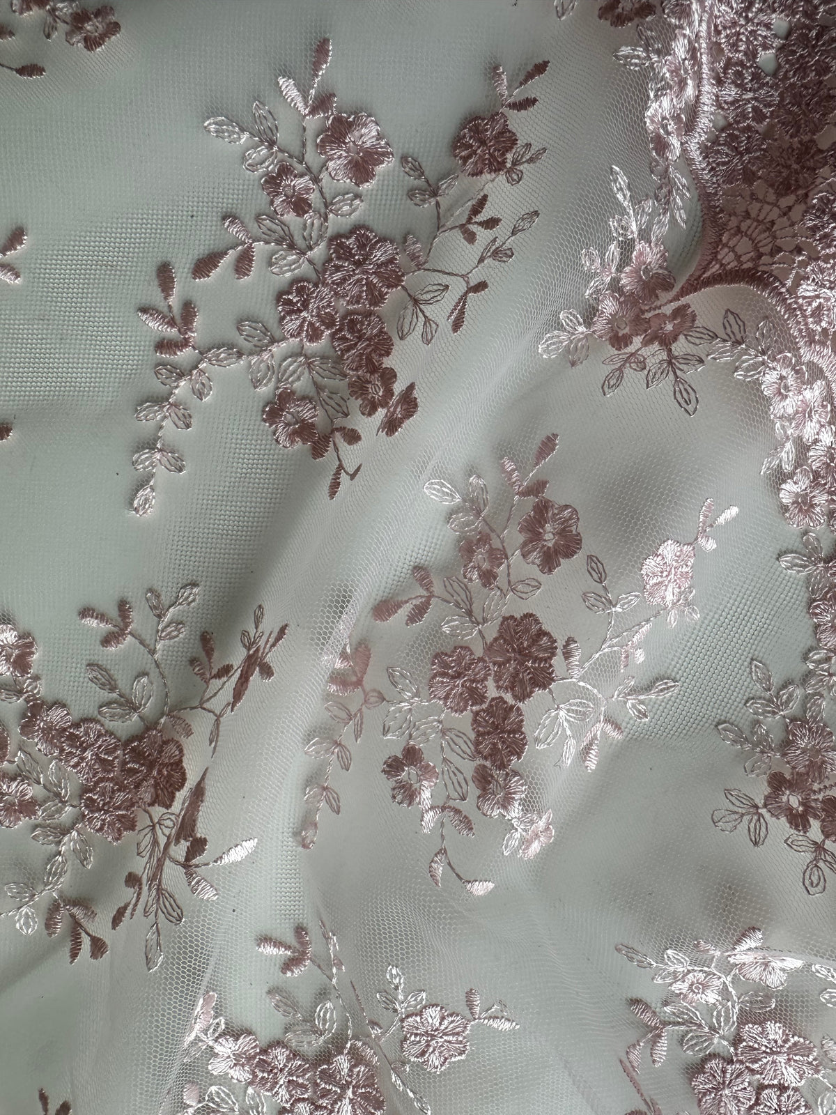 Babyrosa bestickte Spitze - Kirsty