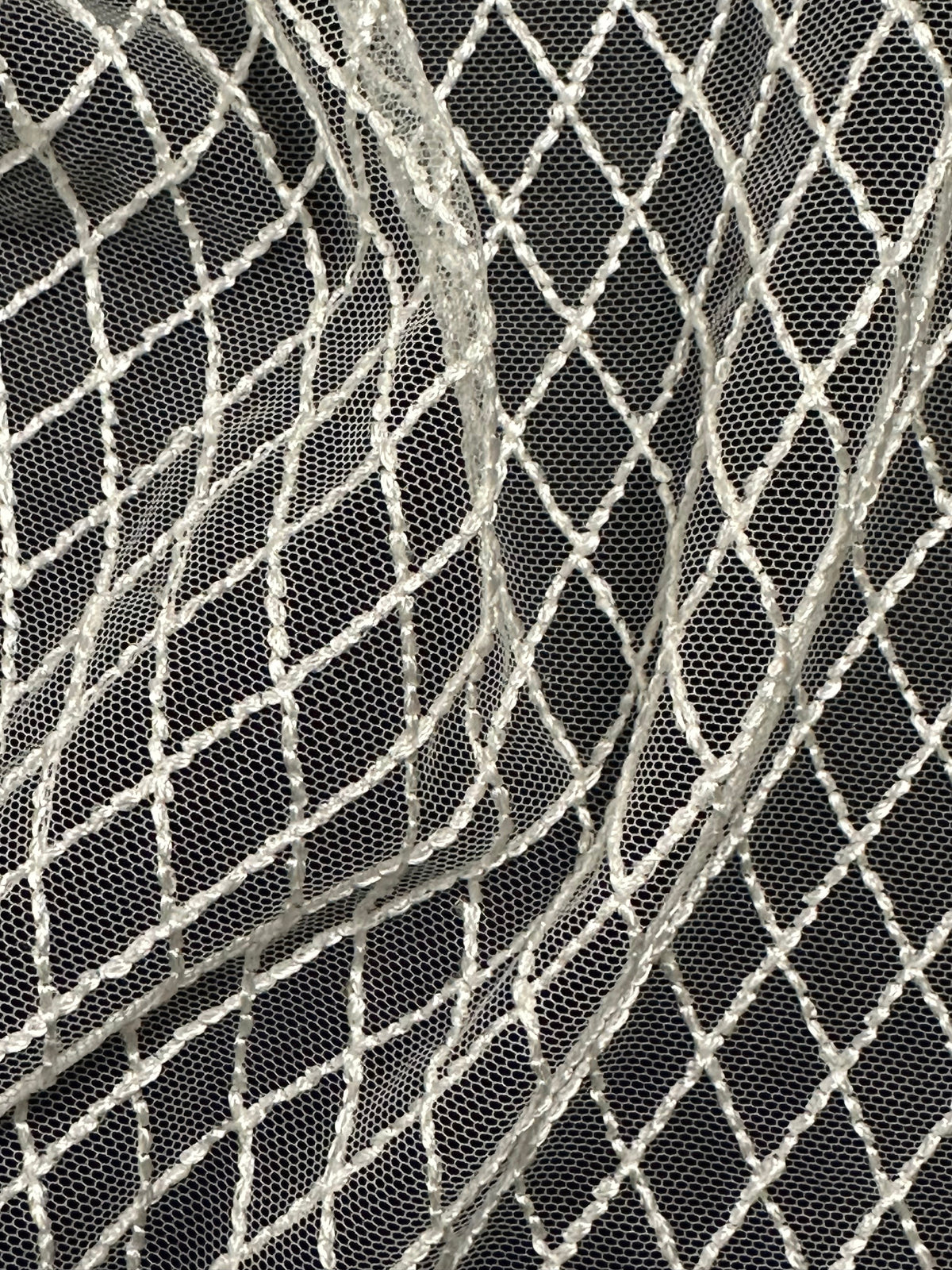 Elfenbeinfarbene Stickspitze - EB5015