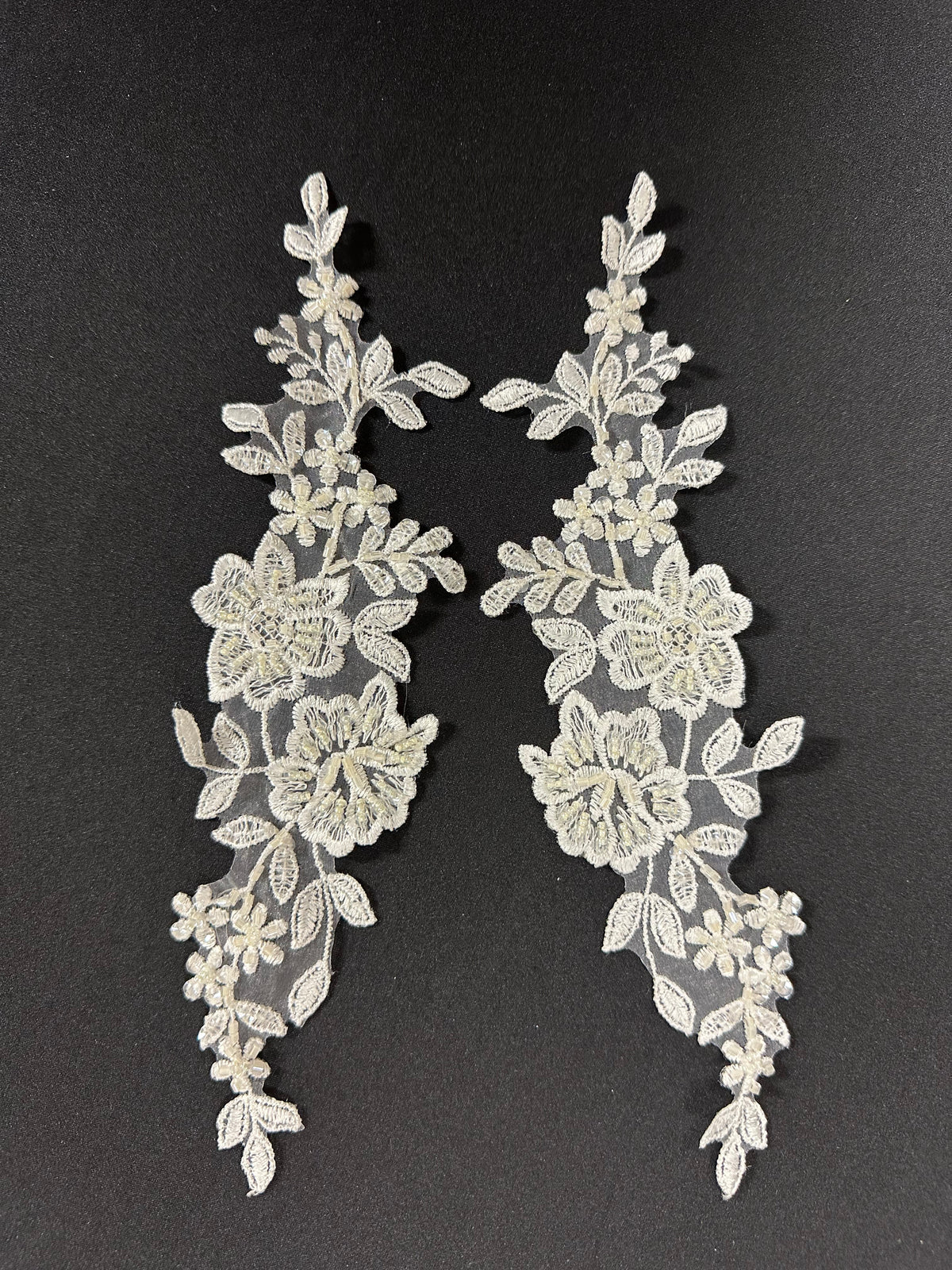 Ivory Beaded Lace Appliques - T69
