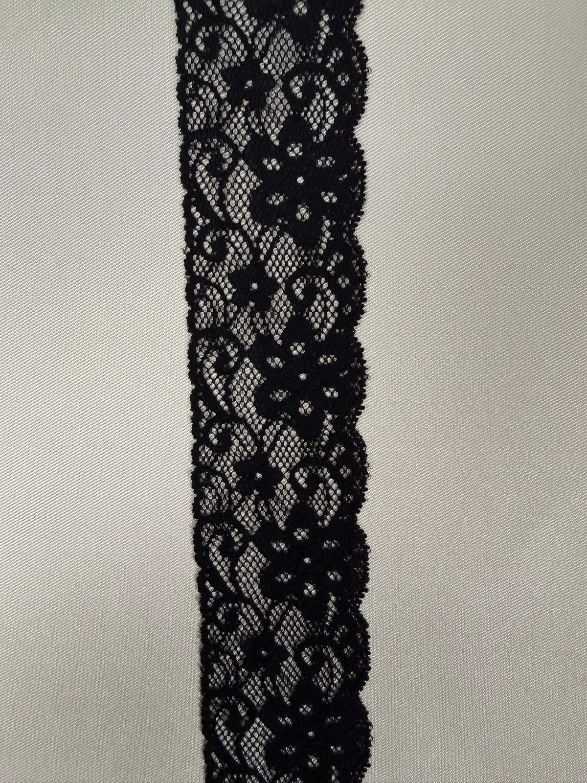 Schwarzes Stretch-Einfassband - EF4006