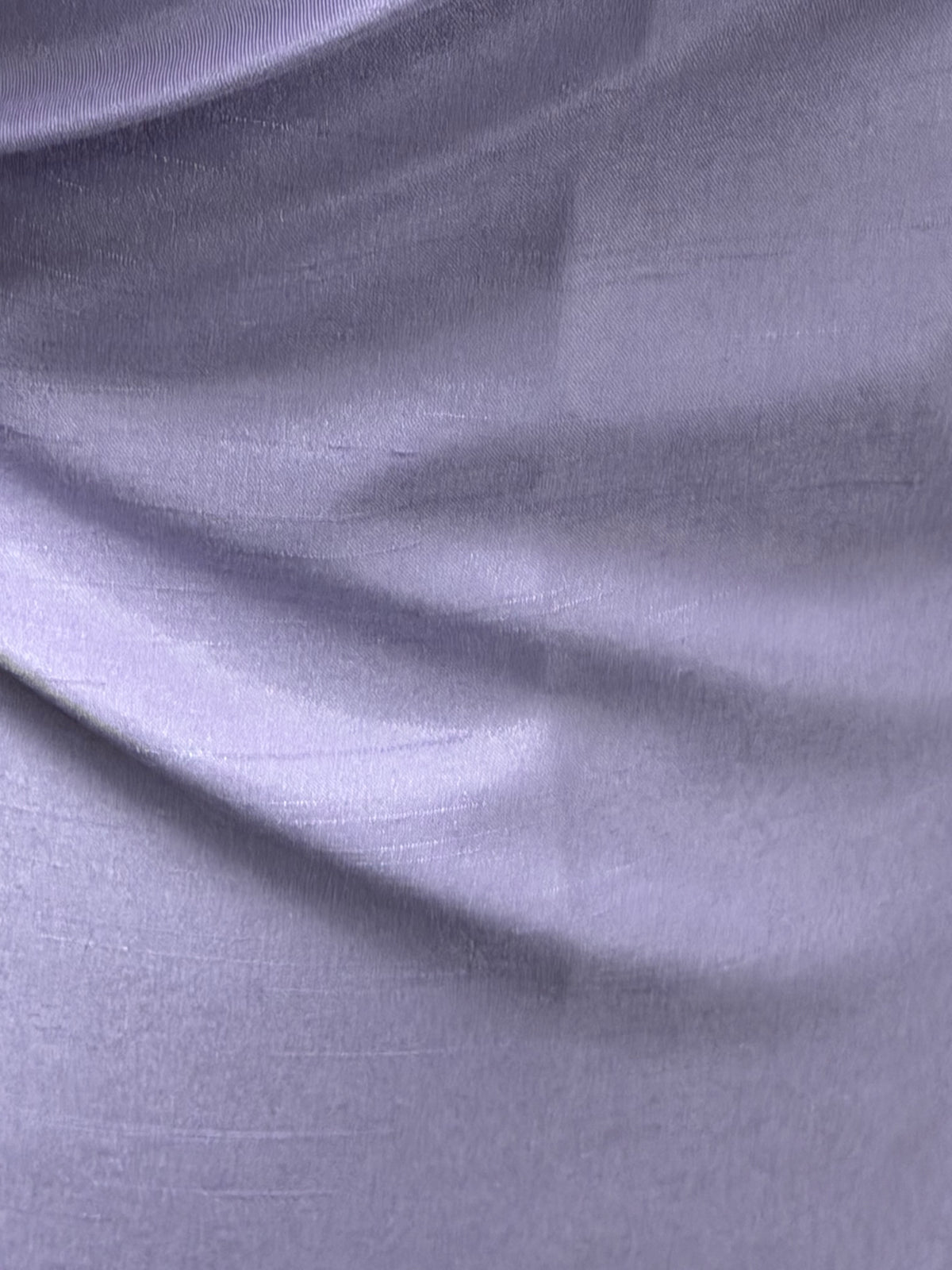 Fliederfarbenes Dupion mit Polyester-Satin-Rückseite – Klarheit (P967)