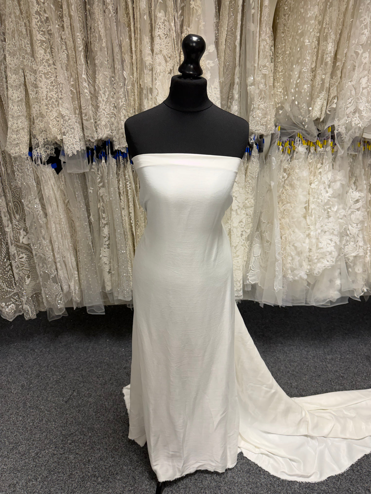Elfenbein Crêpe-Satin - PH5013