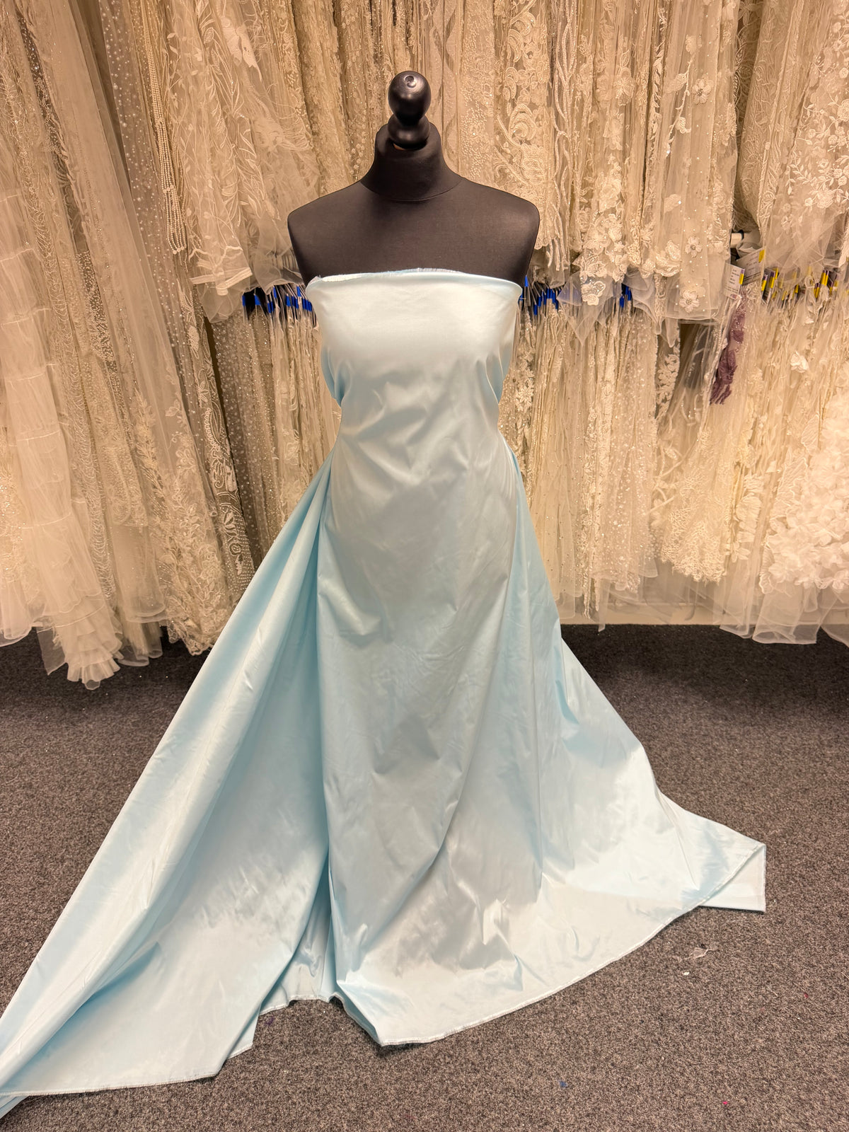 Eisblaues Polyester-Taft - P75