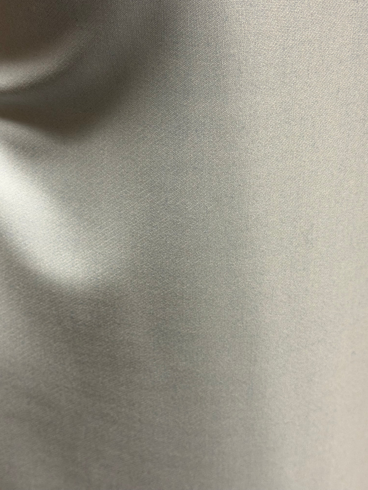 Enteneiblauer Stretch-Krepp aus italienischer Wolle – PH4002