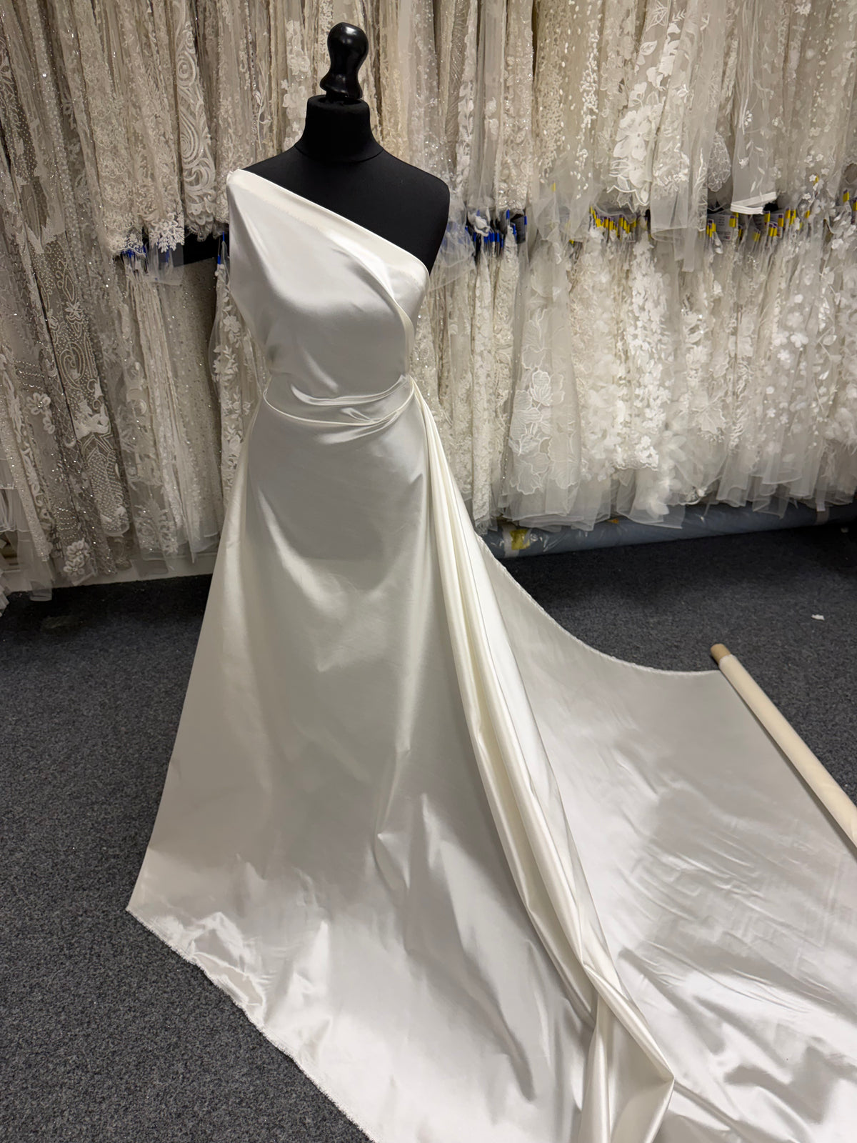 Elfenbeinfarbener Seiden-Organza-Taft - P607