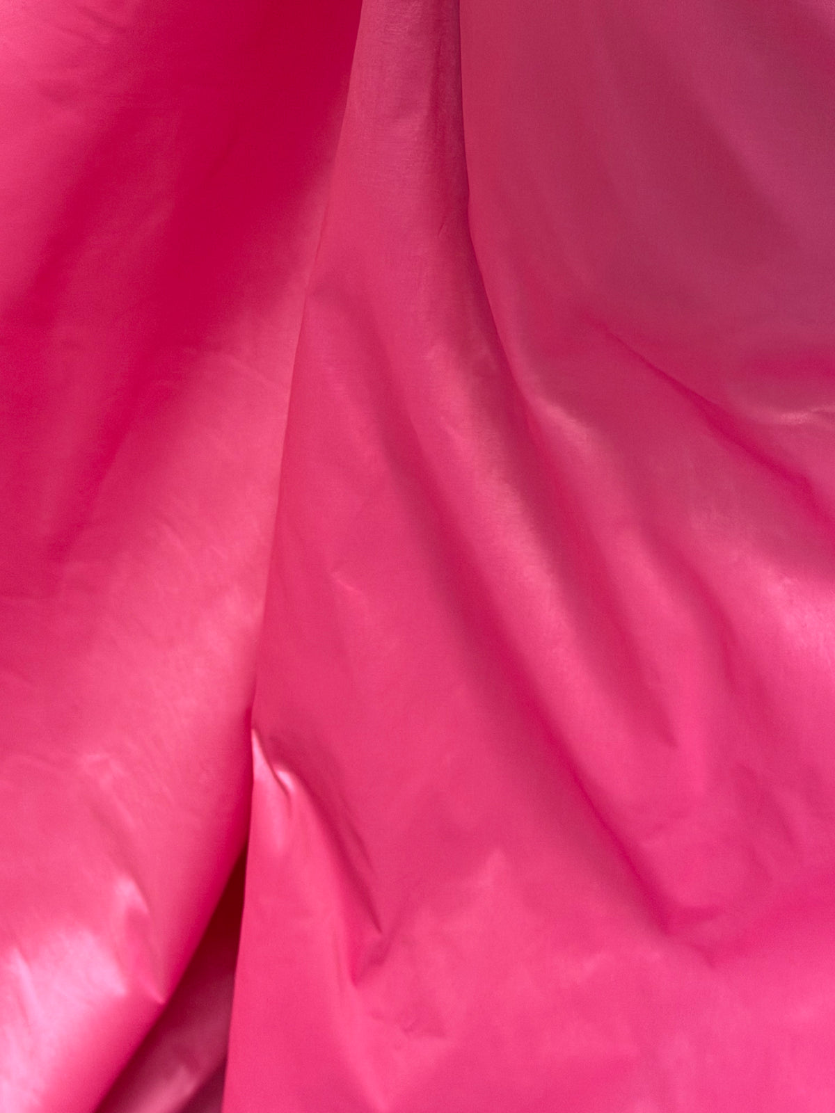 Bonbonfarbener Polyester-Taft - P75