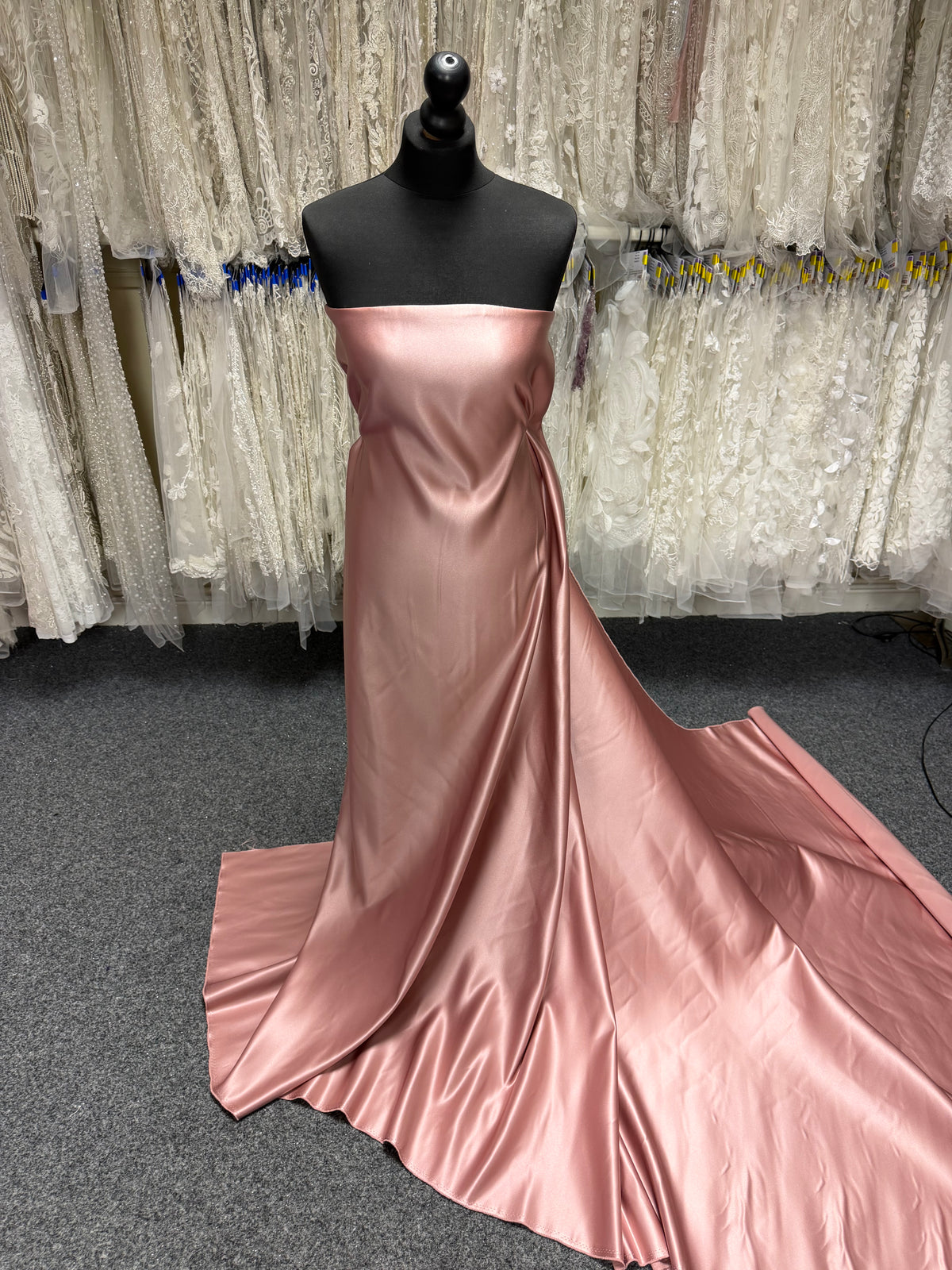 Polyester-Duchesse-Satin in Antikrosa - Contessa