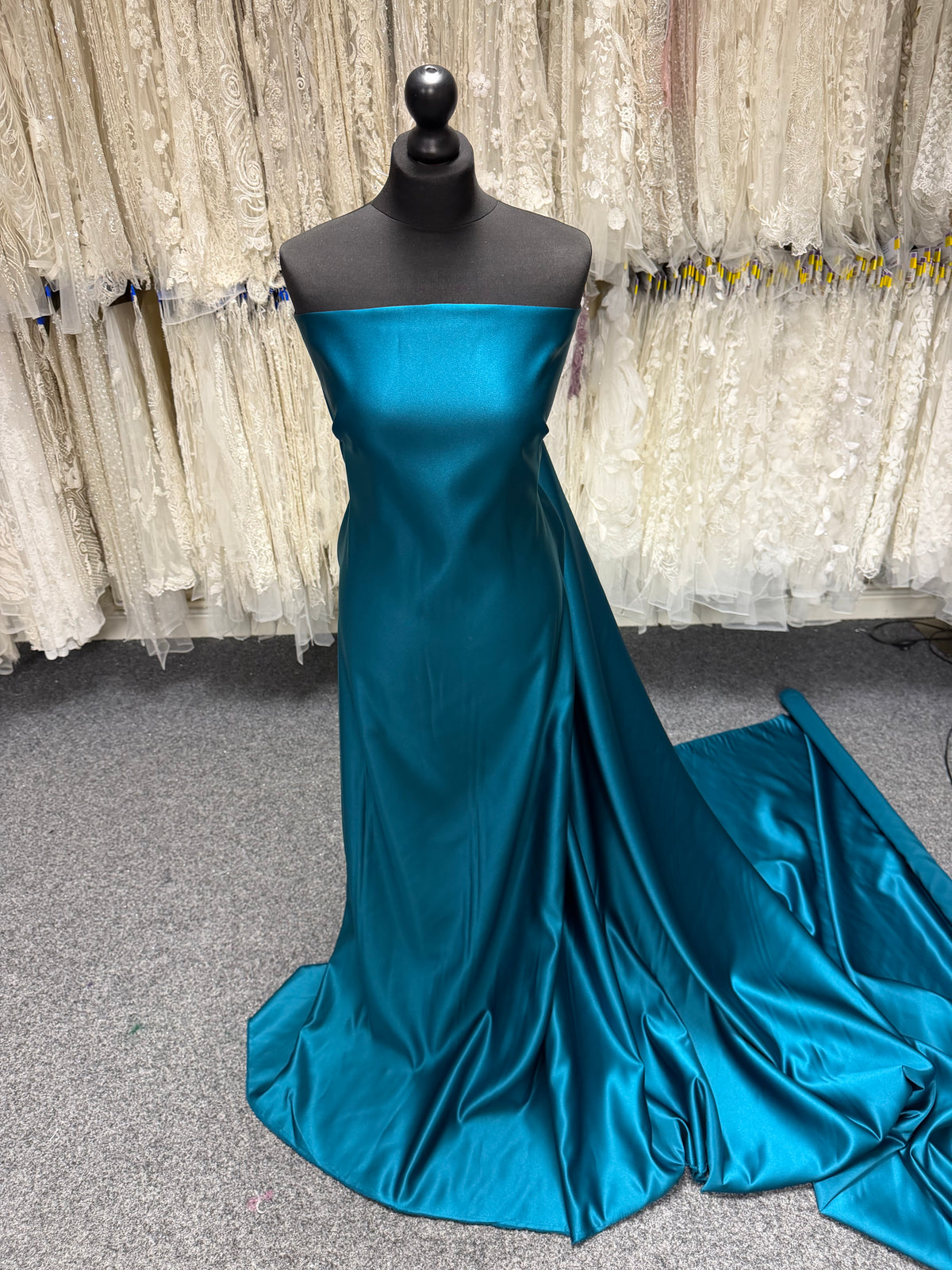 Blaugrüner Polyester-Satin - Contessa