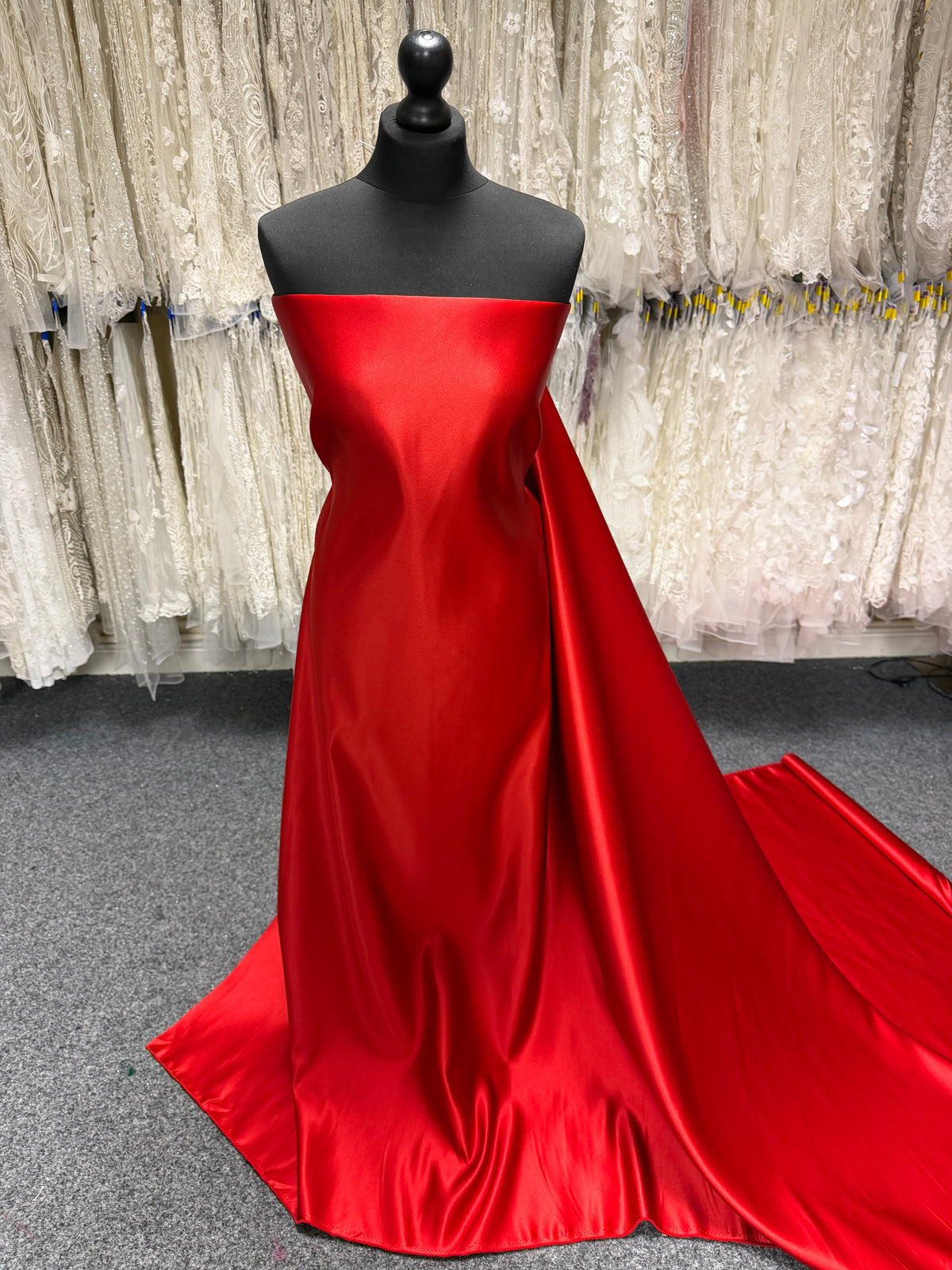 Scharlachroter Polyestersatin - Contessa