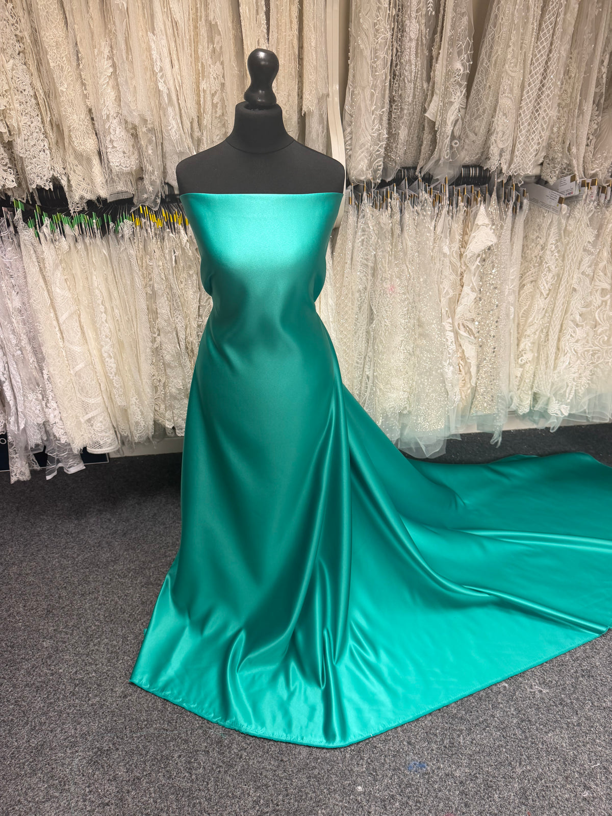 Seegrüner Duchess-Satin aus Polyester – Contessa