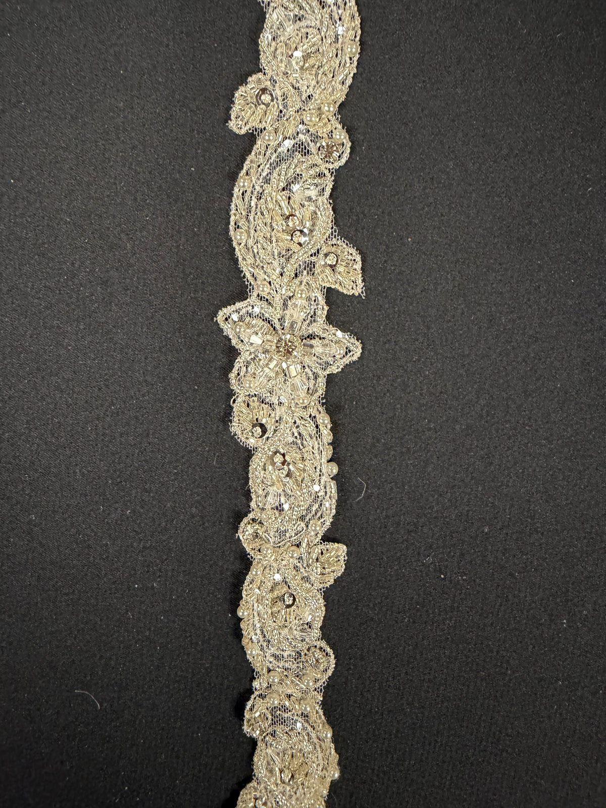 Kristall/Silber/Elfenbein Kristall-Perlen-Pailletten-Borte - T238