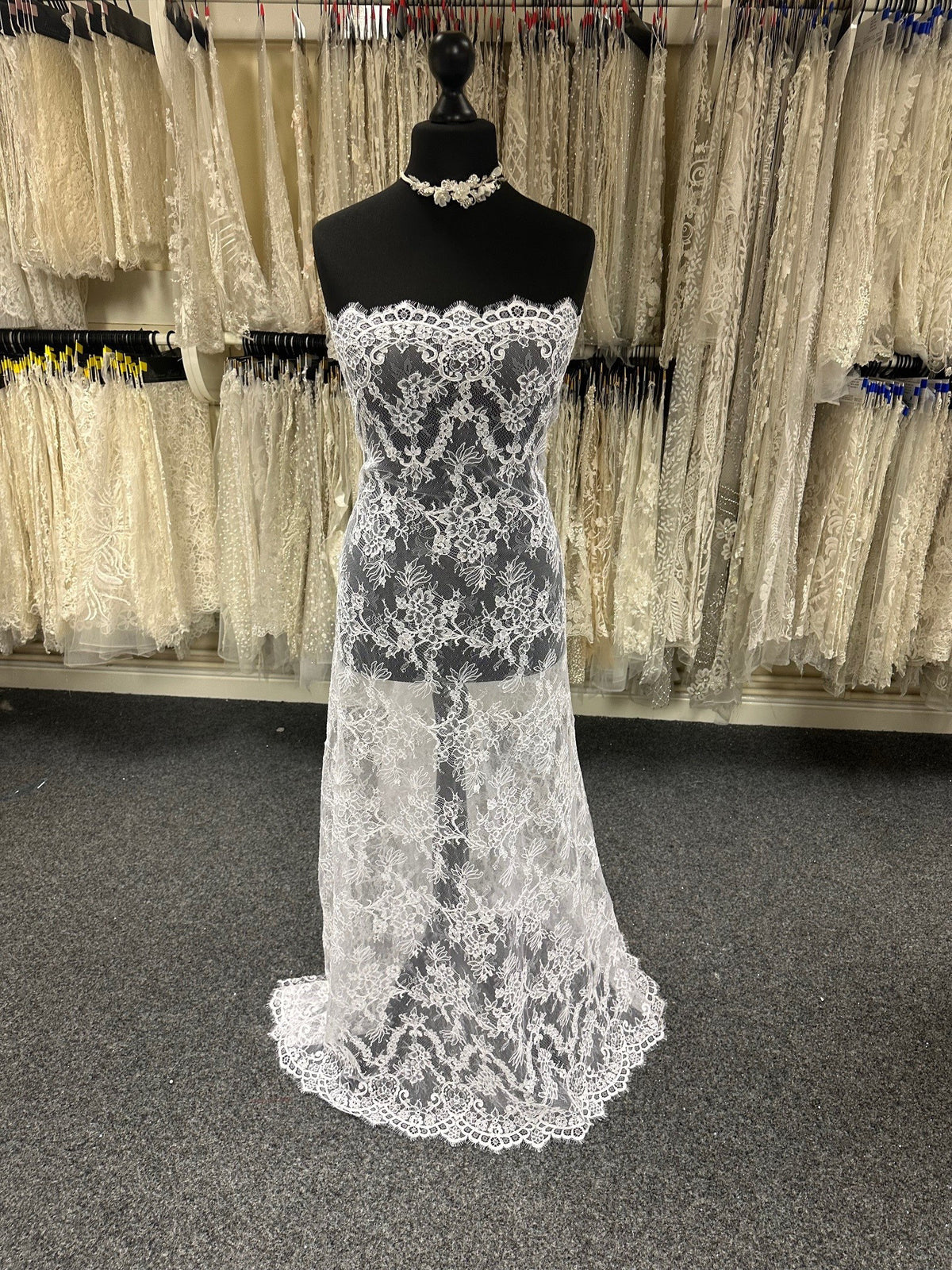 Weiße Kordelspitze - Andrey