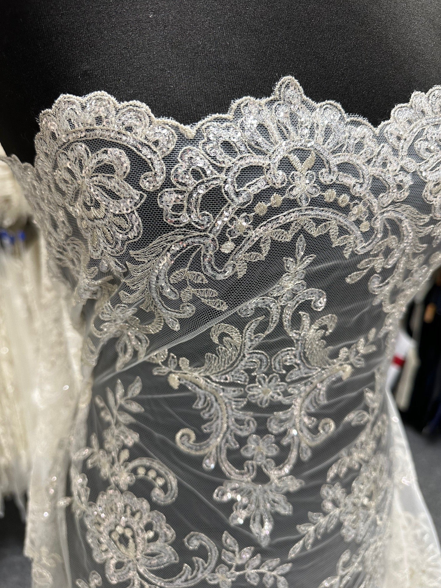 Elfenbeinfarbene Spitze im Vintage-Stil – Robyn