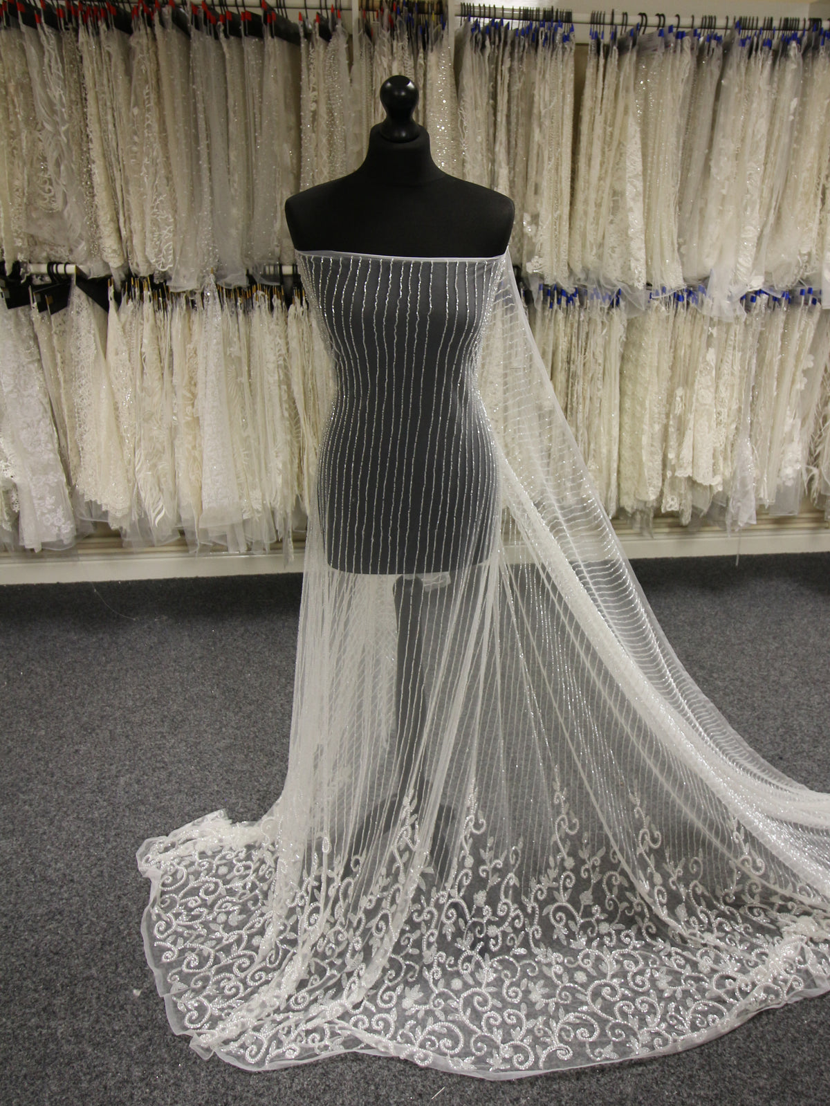 Elfenbeinfarbene Perlenspitze – Sahara