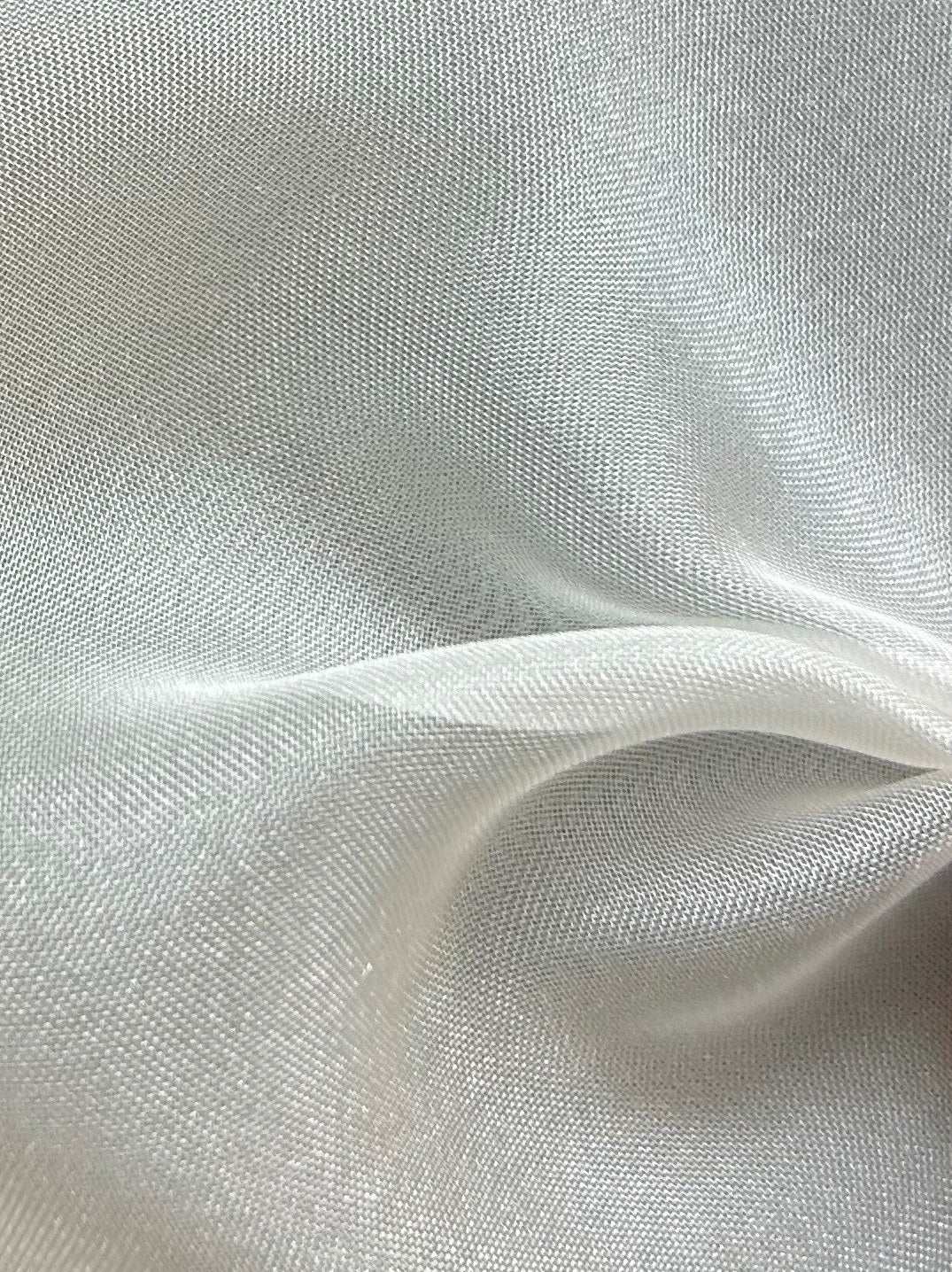 Elfenbeinfarbener Polyester-Chiffon – Honesty