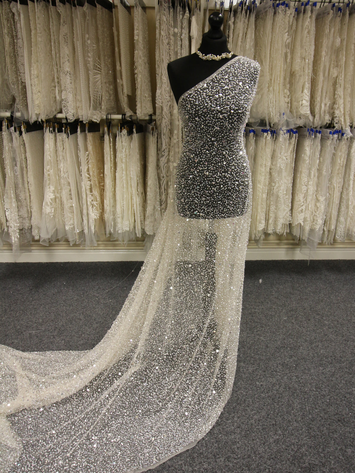 Elfenbeinverzierte Spitze – Eddy