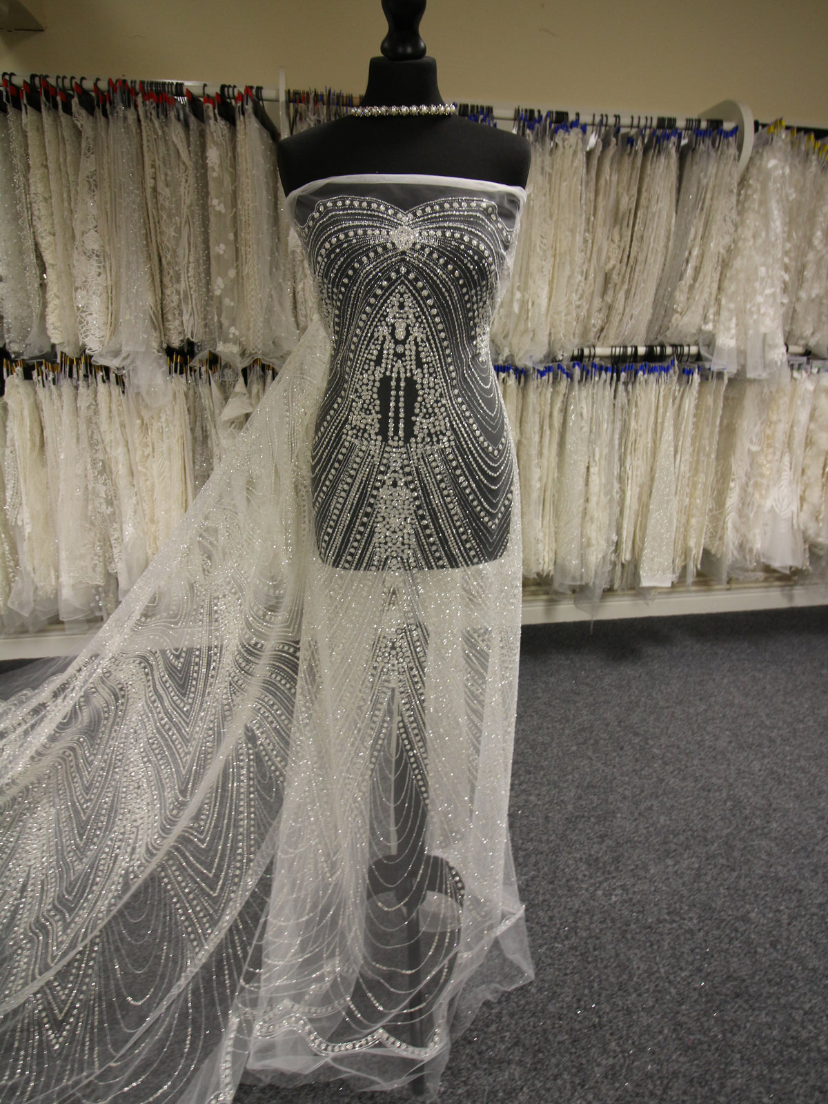 Elfenbeinfarbene Glitzerspitze – Nirvana