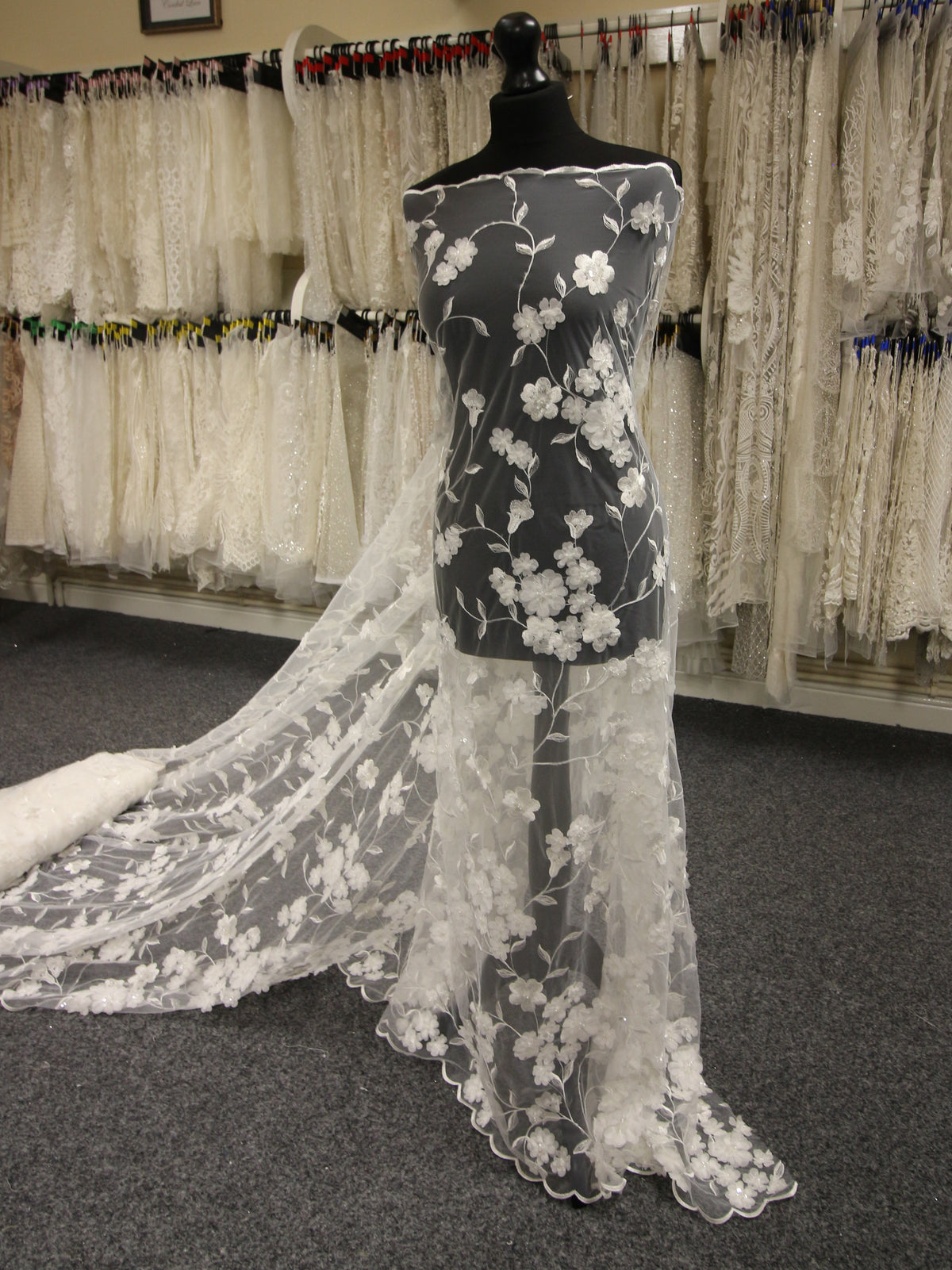 Elfenbeinfarbene 3D-Laserspitze - Veerle